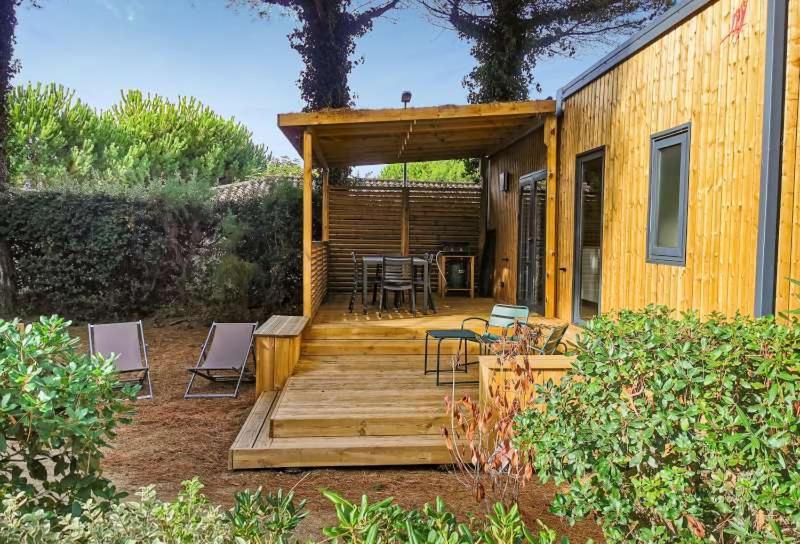 Camping Le Suroit Le Bois-Plage-en-Re Exterior photo
