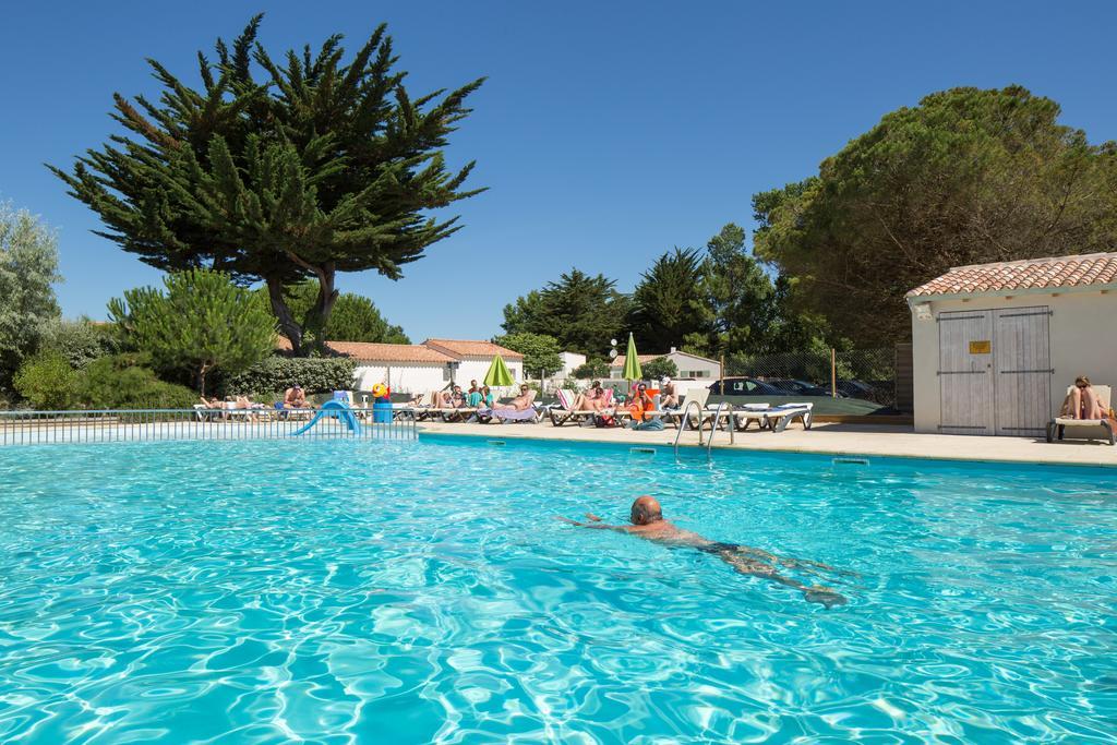 Camping Le Suroit Le Bois-Plage-en-Re Exterior photo