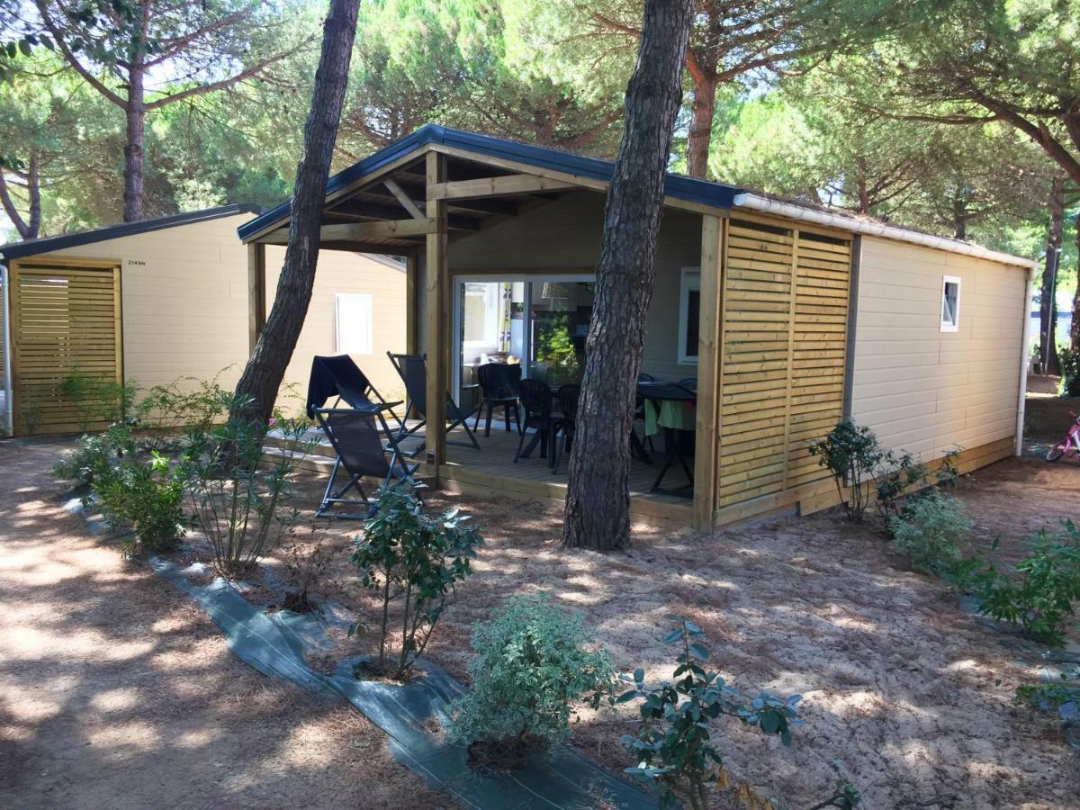 Camping Le Suroit Le Bois-Plage-en-Re Exterior photo